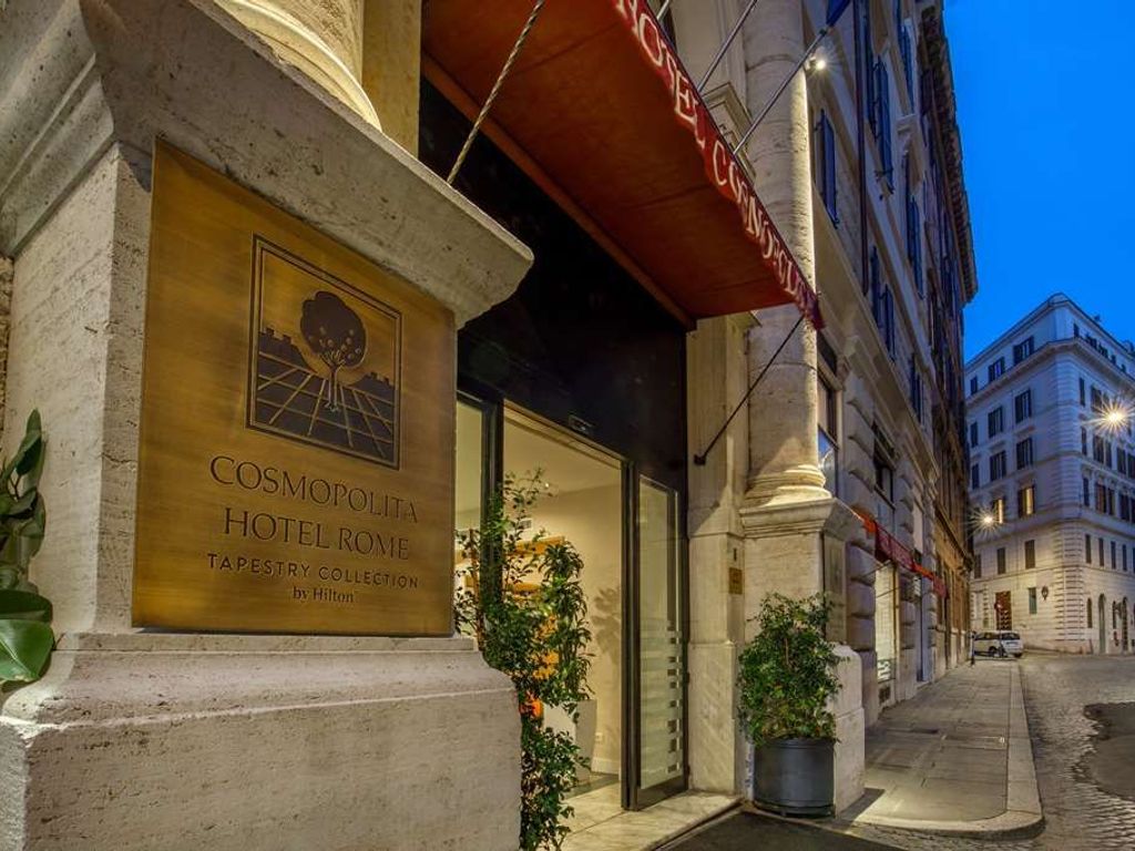 Cosmopolita Rome Colosseum Tapestry Collection by Hilton