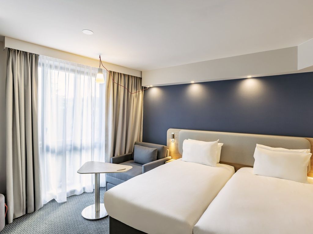 Holiday Inn Express PARIS - POISSY by IHG