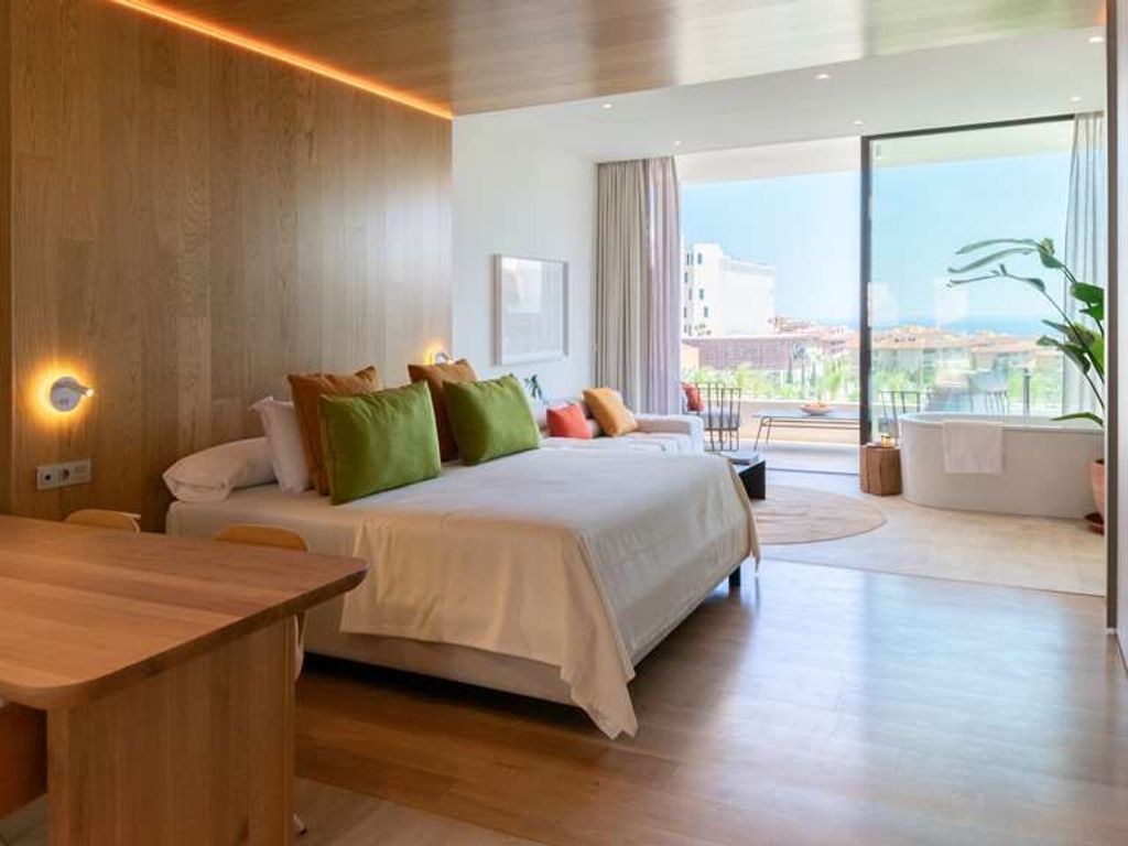 Leiro Residences