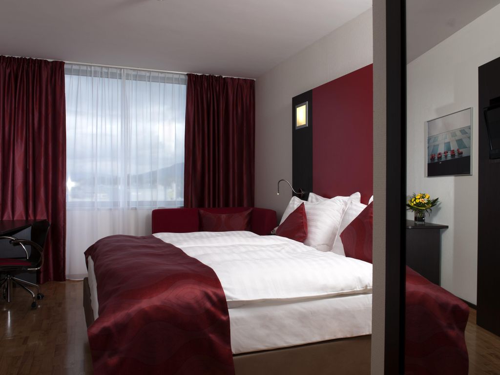 Ramada Encore by Wyndham Geneva