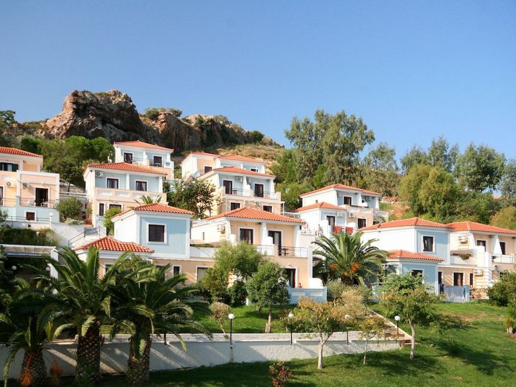 Clara Hotel
