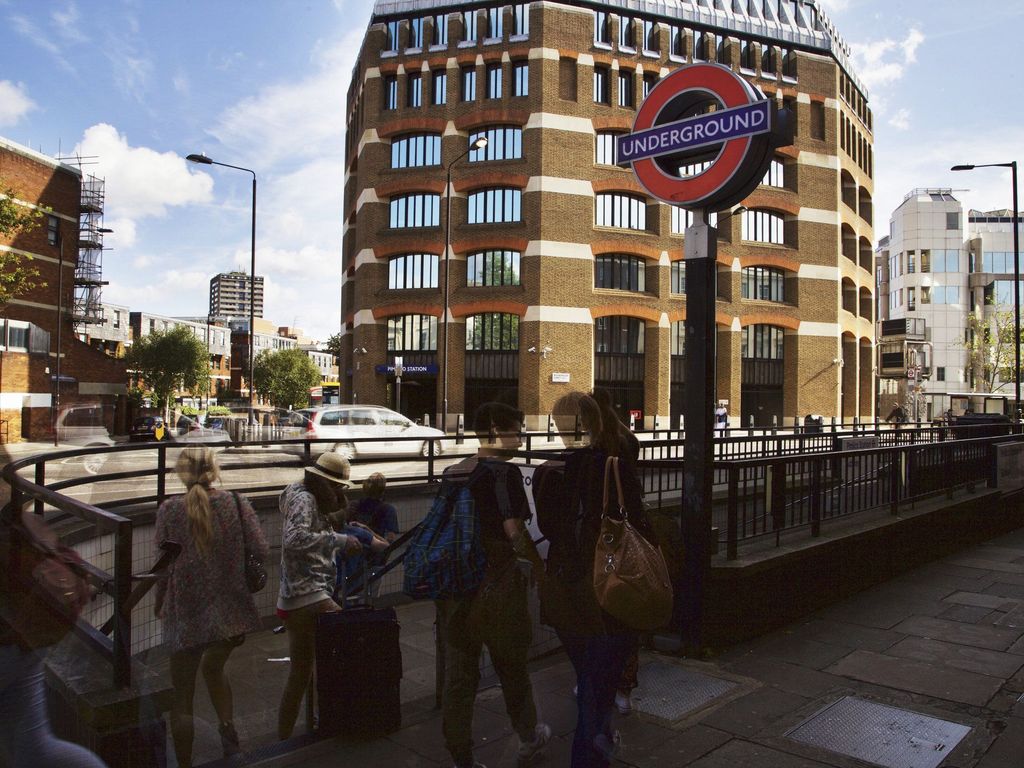 Holiday Inn Express LONDON - VICTORIA by IHG