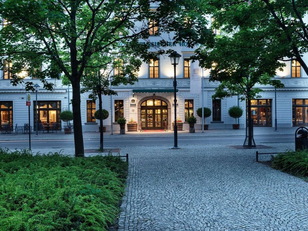 Best Western Premier Grand Hotel Russischer Hof