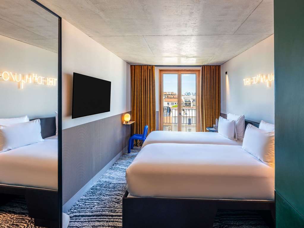 TRIBE Paris Clichy