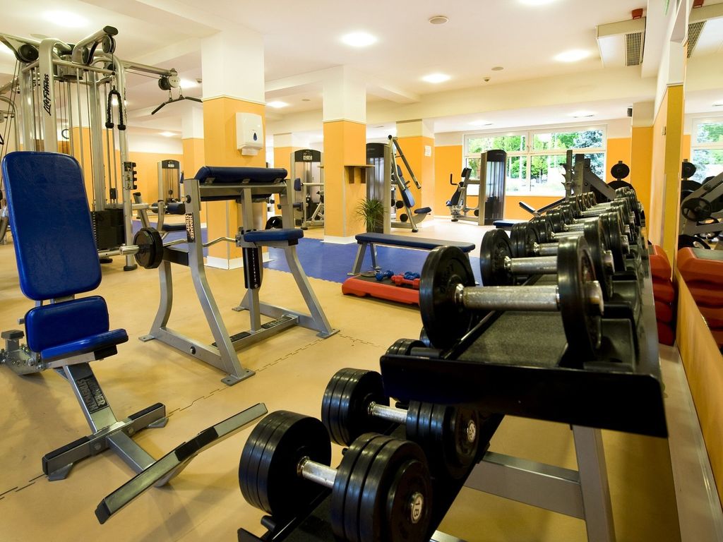 Holiday Beach Wellness Hotel with Sauna Park