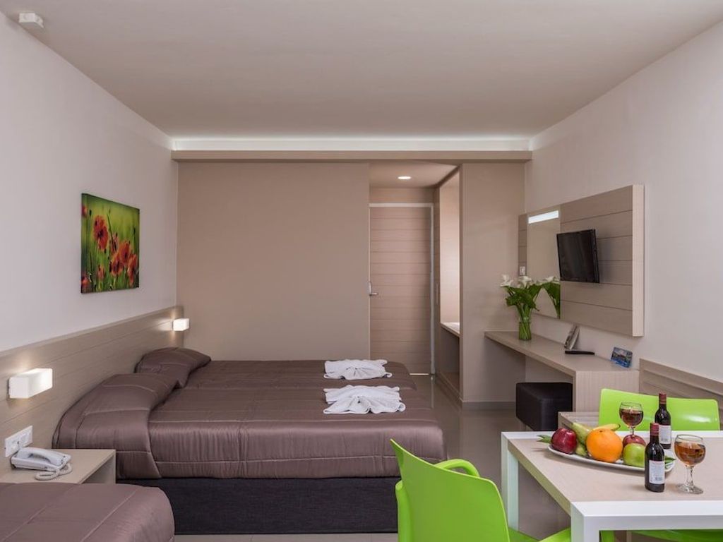 Atrion Hotel