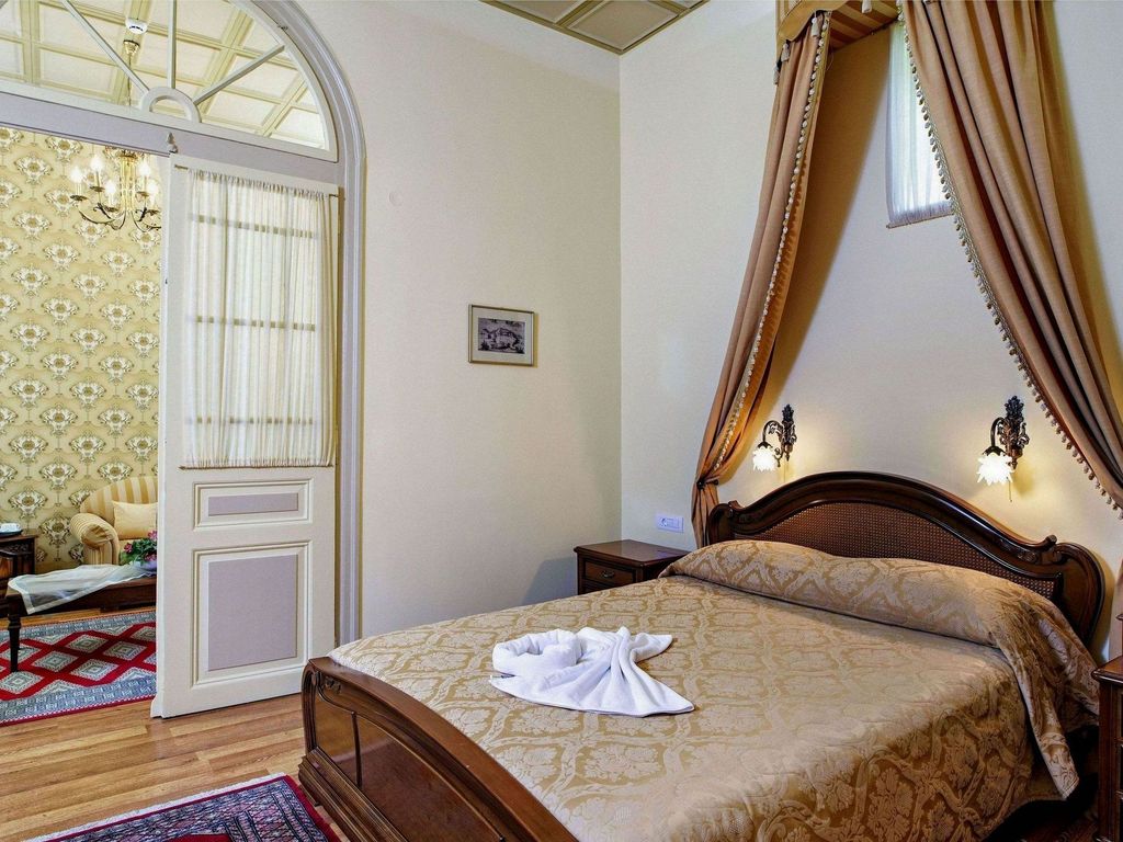Halepa Hotel