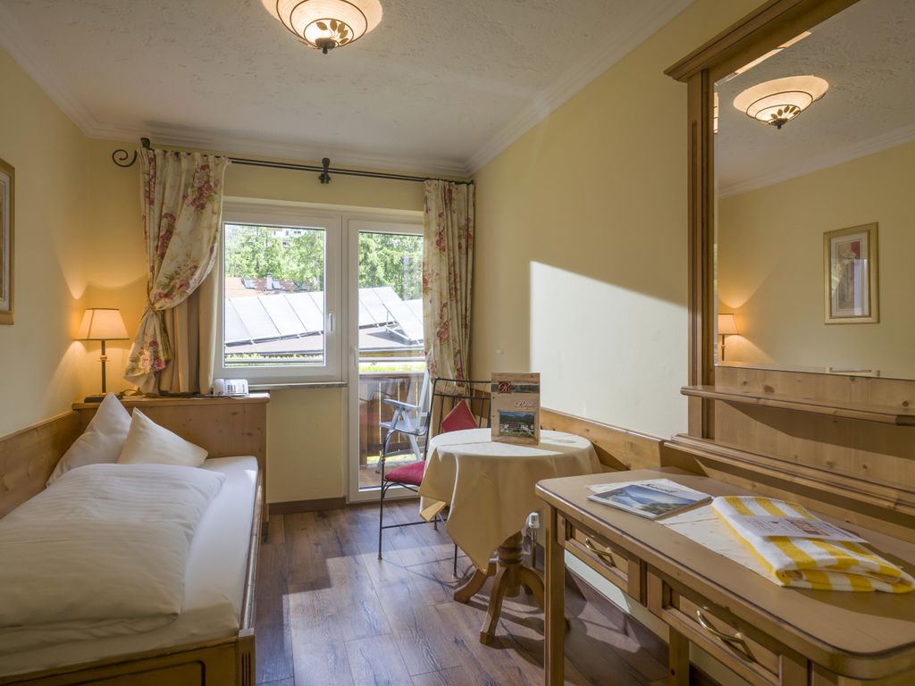 Hotel-Pension Rotspitz