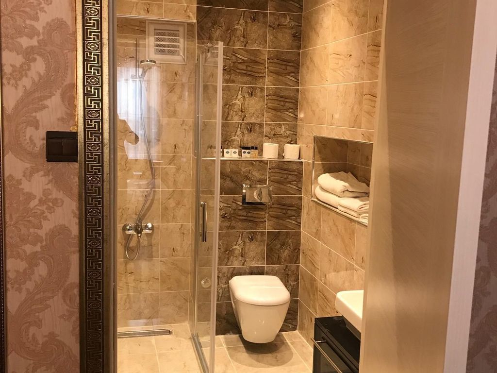 Bakirköy Tashan Business & Airport Hotel