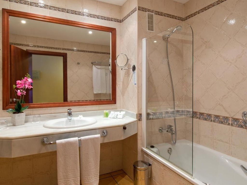 IPV PALACE AND SPA