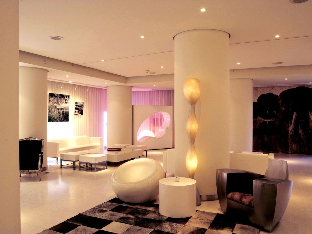 El Hotel Pacha - Junior Suites only -