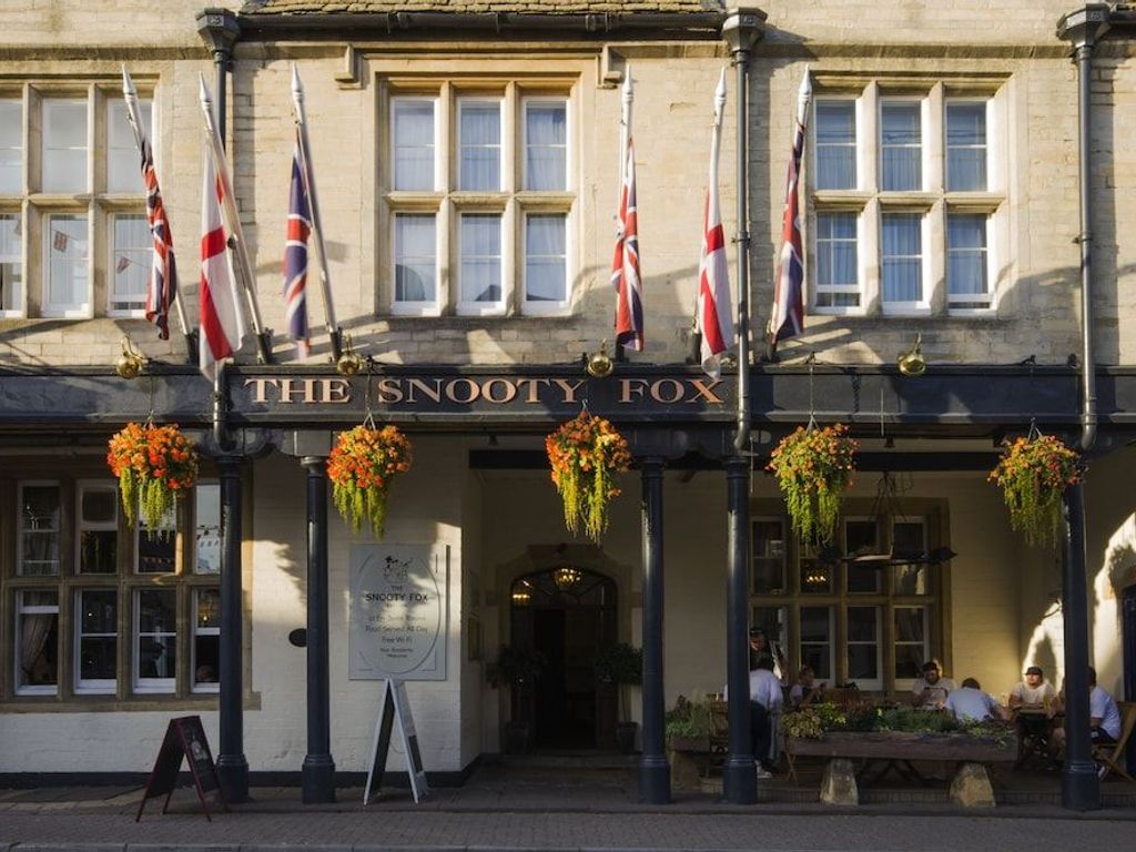 The Snooty Fox