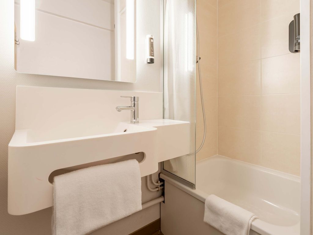 B&B HOTEL Douai Parc des Expos Cuincy