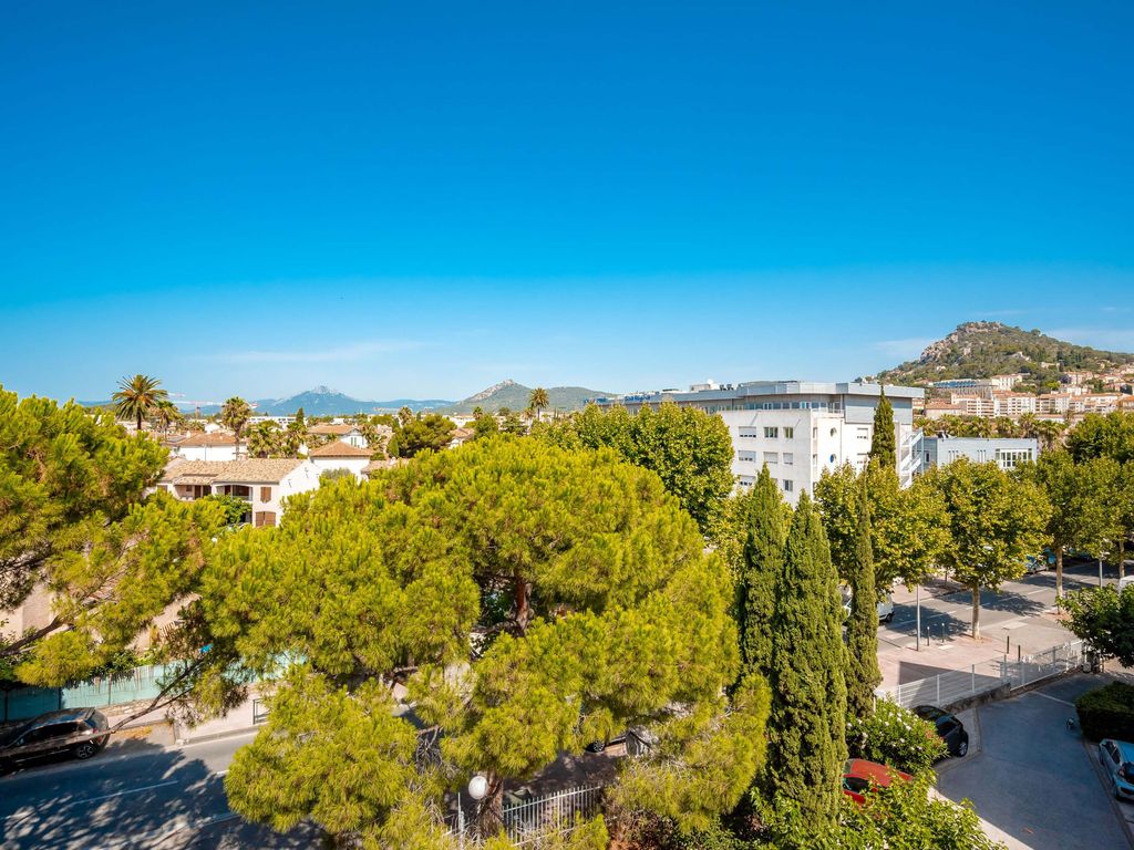 B&B HOTEL Hyères