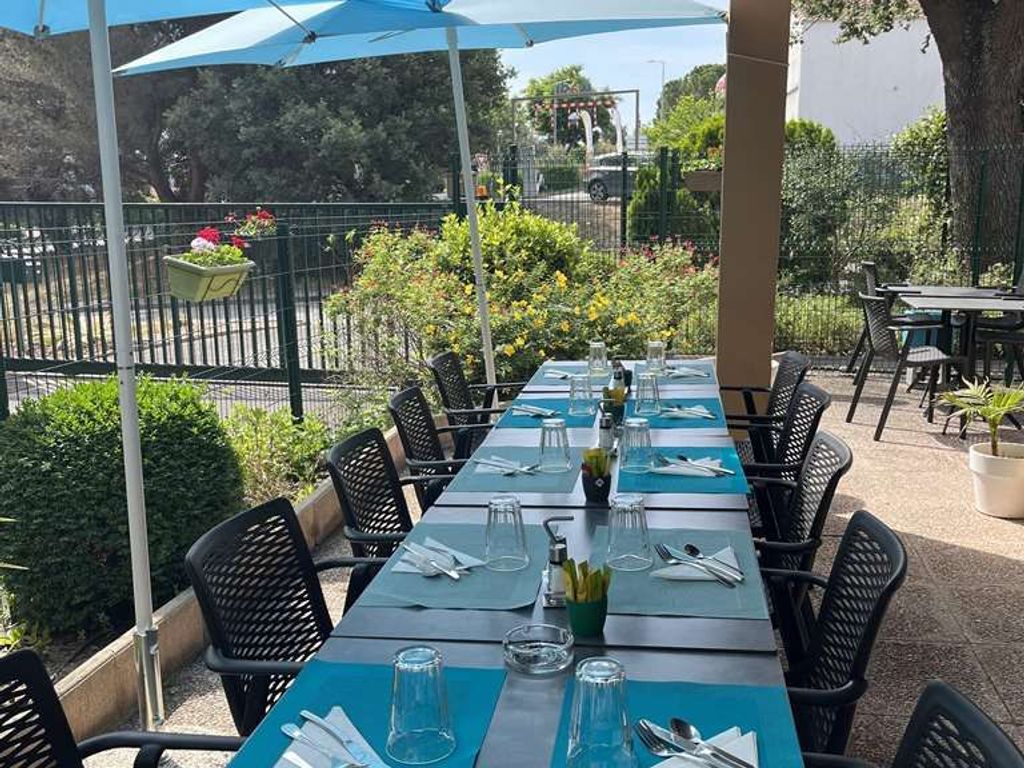 Campanile NATURE - Martigues