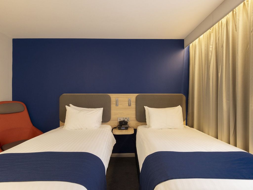 Holiday Inn Express POOLE by IHG