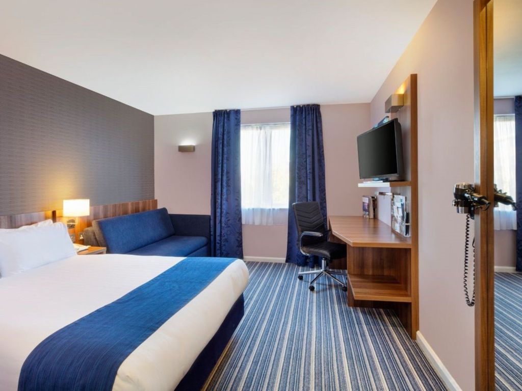 Holiday Inn Express POOLE by IHG
