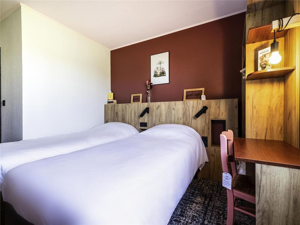 greet Hotel Castres Saix
