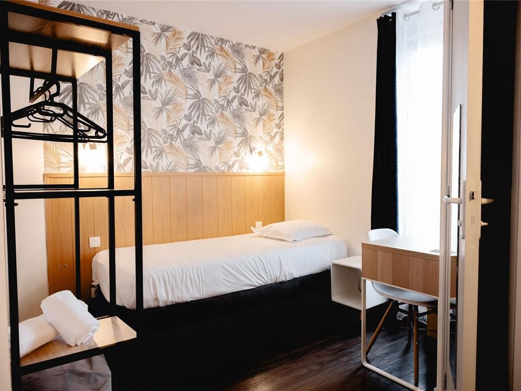 BRIT HOTEL L ARRIVEE GUINGAMP