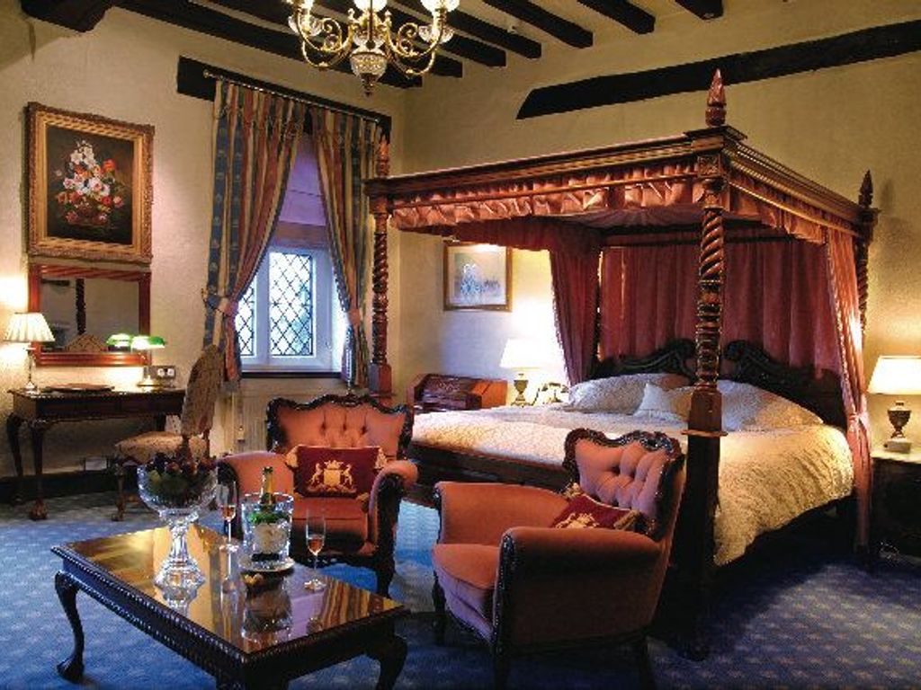 The Albright Hussey Manor Hotel