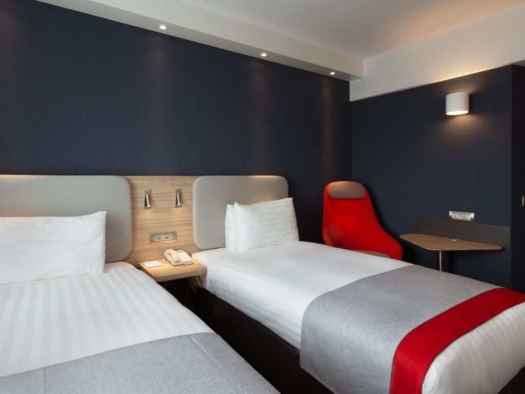 Holiday Inn Express GENEVA AIRPORT by IHG