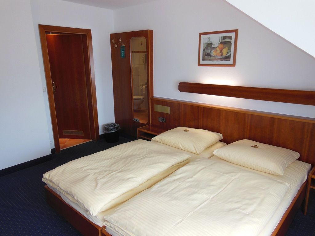 City Hotel