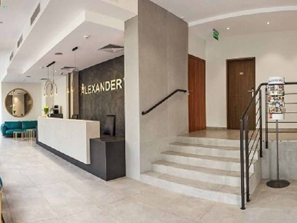 Alexander Hotel