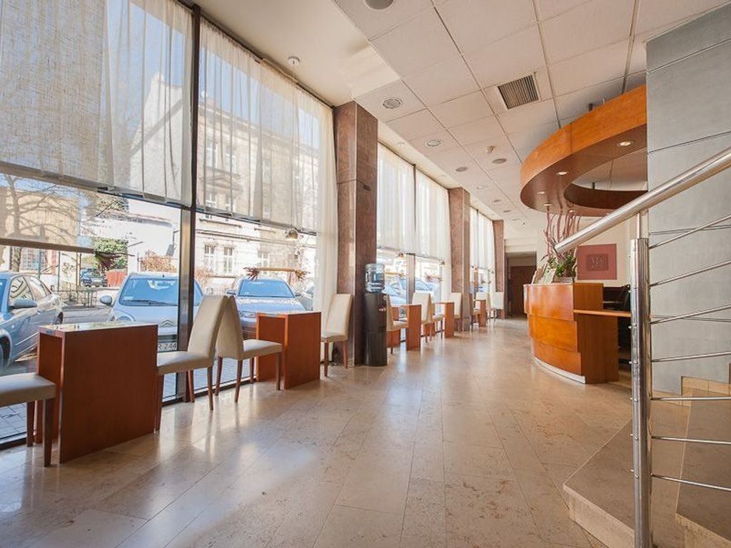 Alexander Hotel
