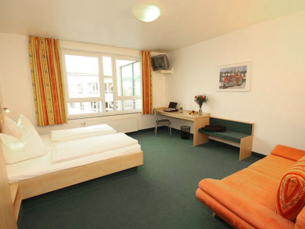smart Motel