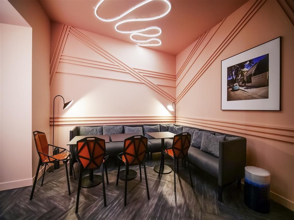 TRIBE Paris Batignolles