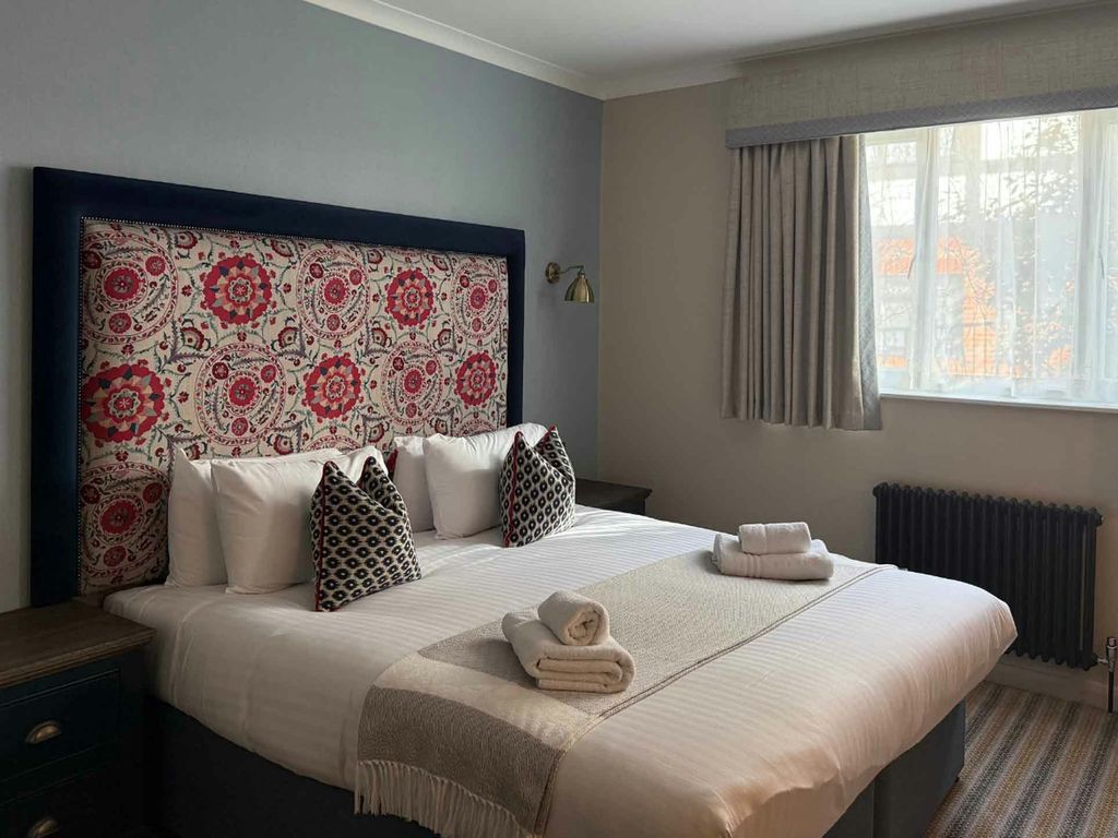 Thatchers Hotel
