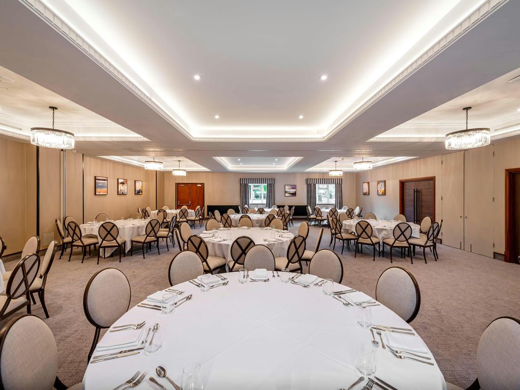 Thatchers Hotel