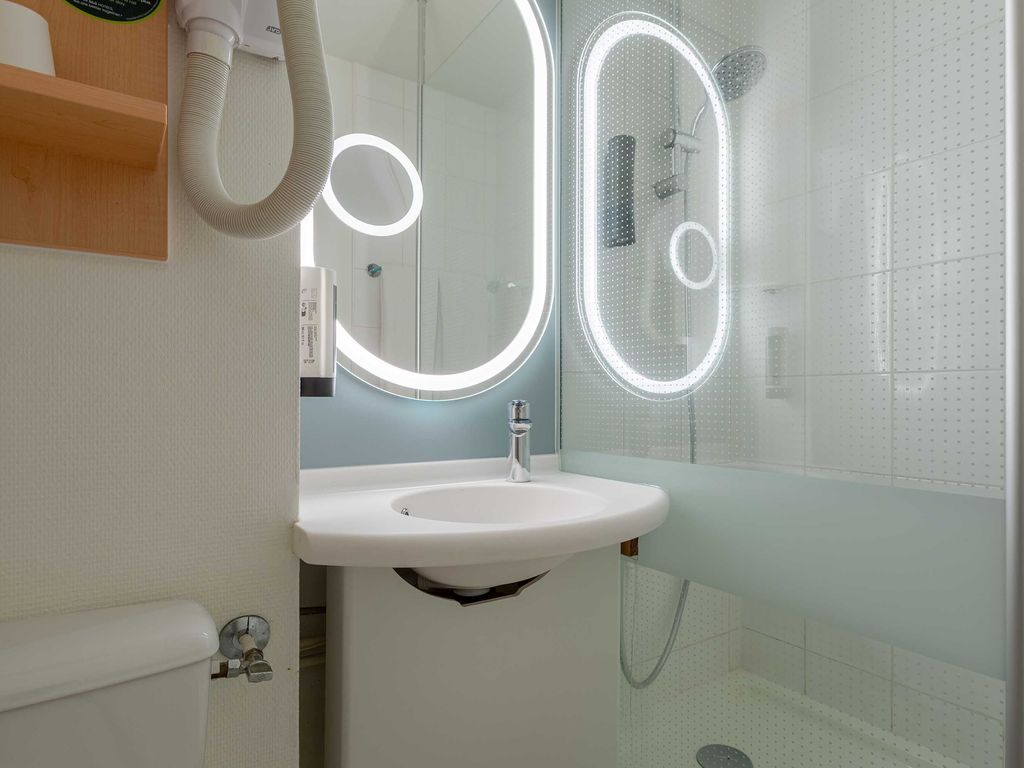 B&B HOTEL Blois Nord Vallée Maillard