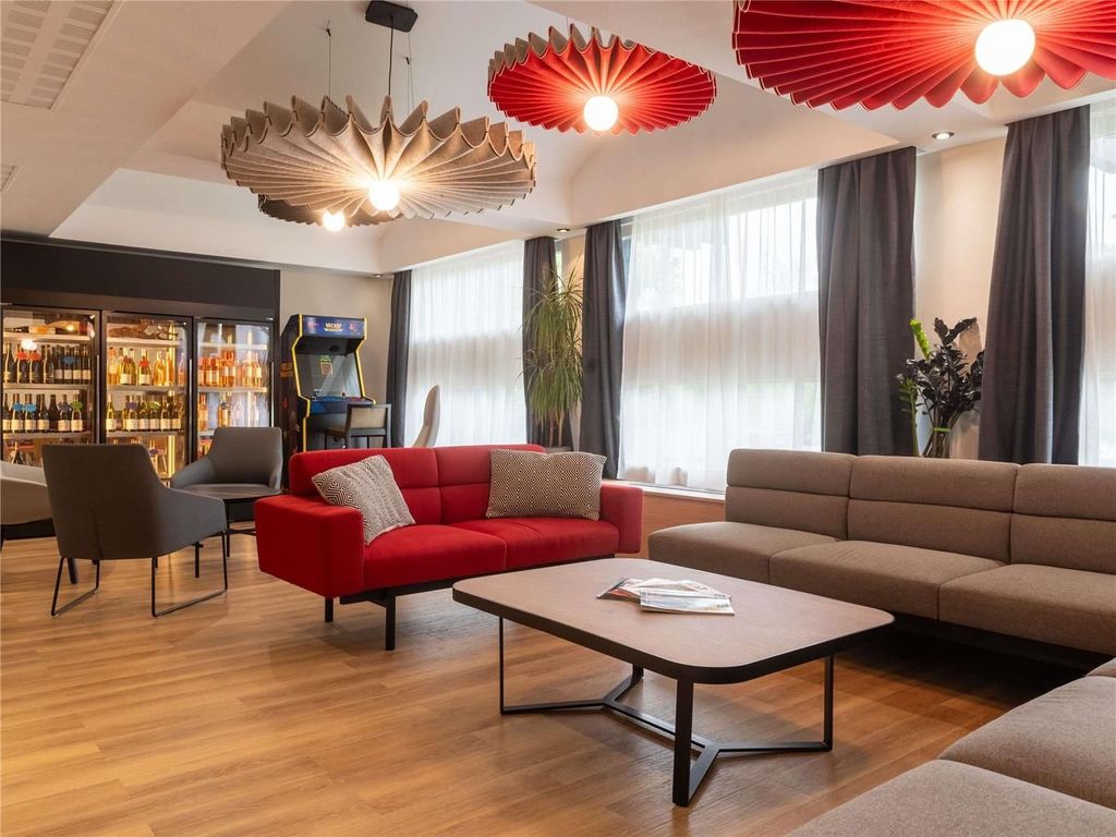 ibis Lyon Est Bron