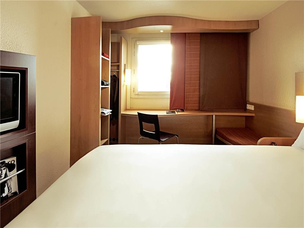 ibis Epinay sur seine Gennevilliers