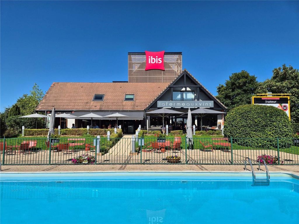 ibis Beaune - La Ferme aux Vins