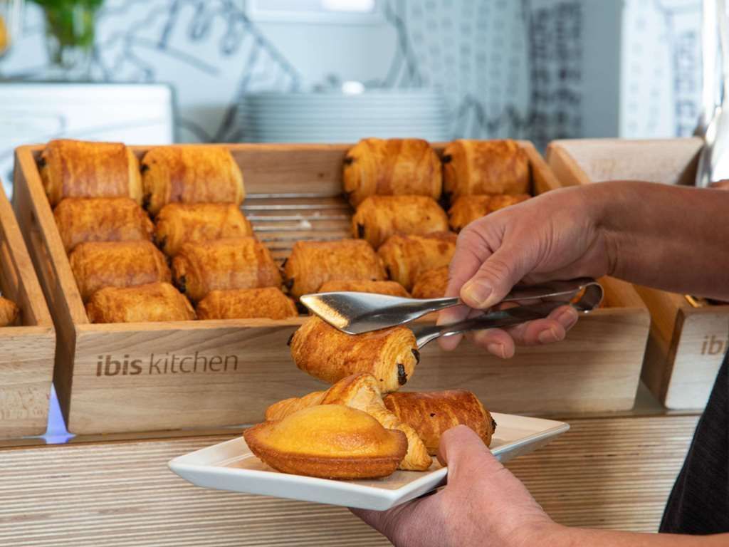 ibis Versailles Château