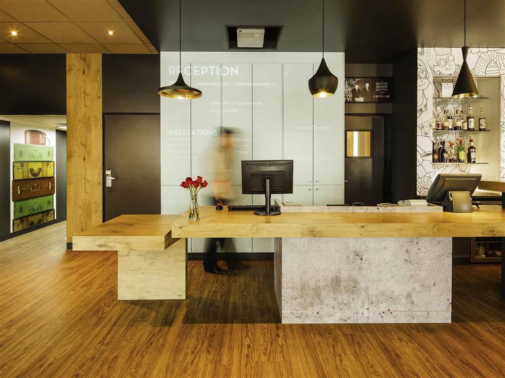 ibis Versailles Château