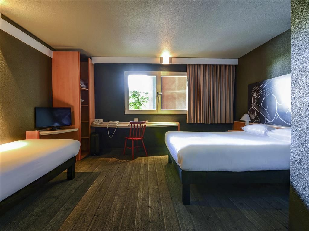 ibis Orly Chevilly Tram 7