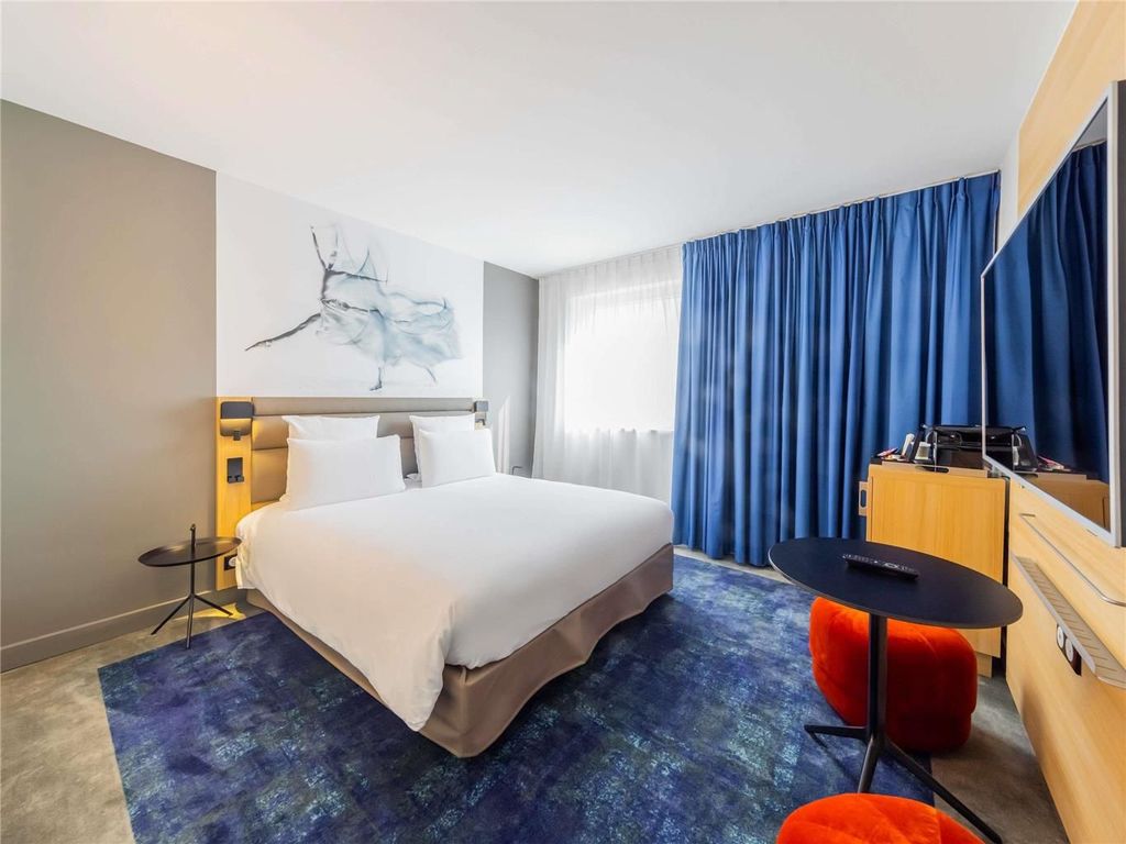 Hotel Mercure Paris Massy Gare TGV