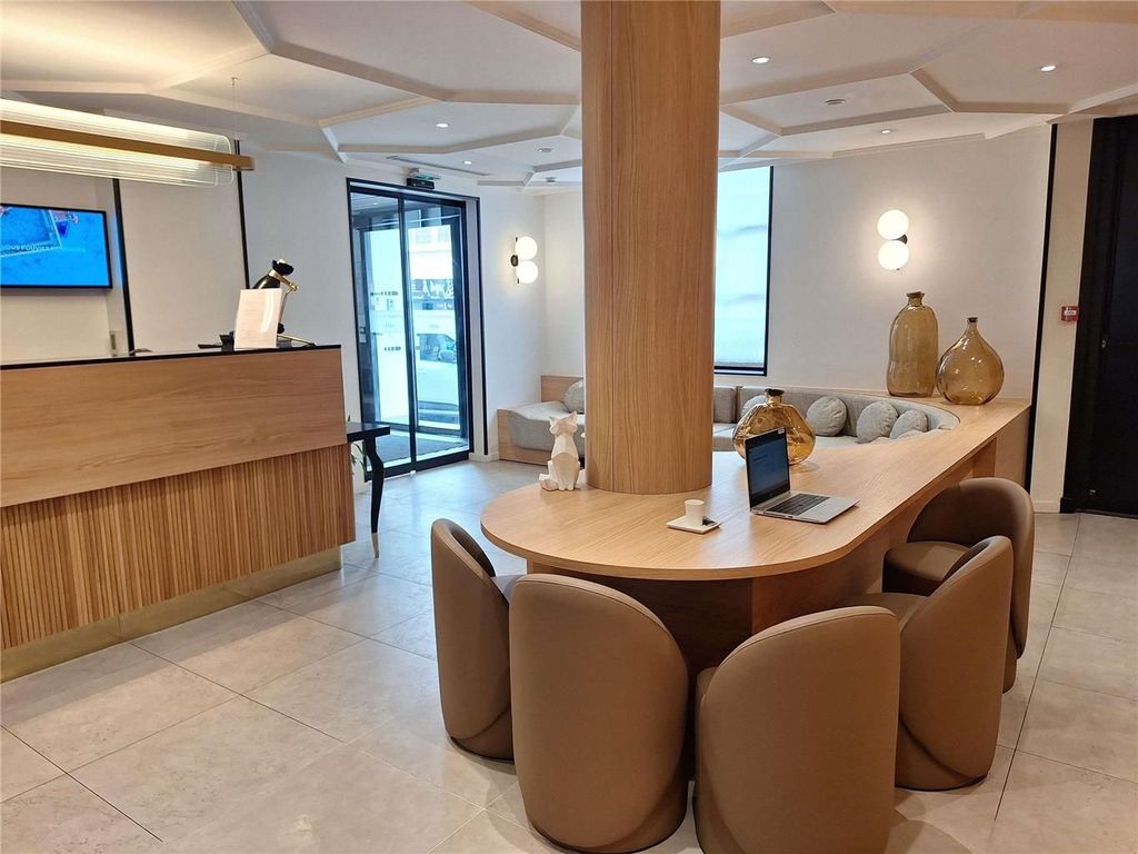 Hôtel Mercure Paris Arc de Triomphe Wagram