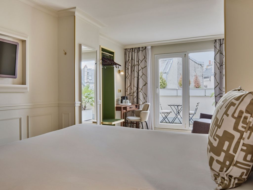 Posy Hotel by HappyCulture