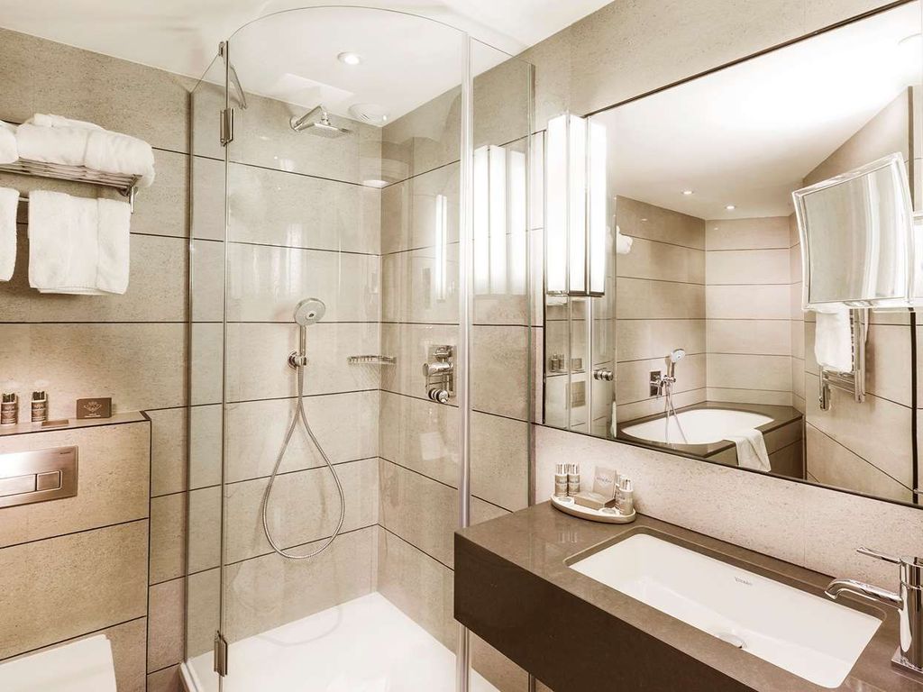 Hotel Balmoral Champs-Elysees