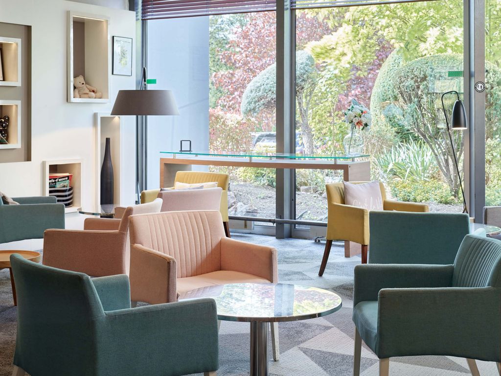 B&B Hotel Cergy Port
