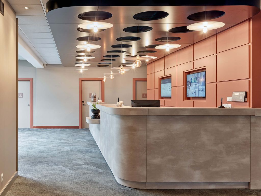 B&B Hotel Cergy Port