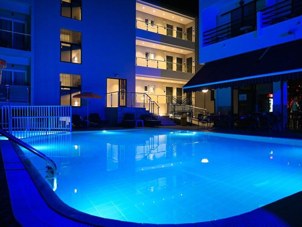 Poseidon Hotel and Apartments