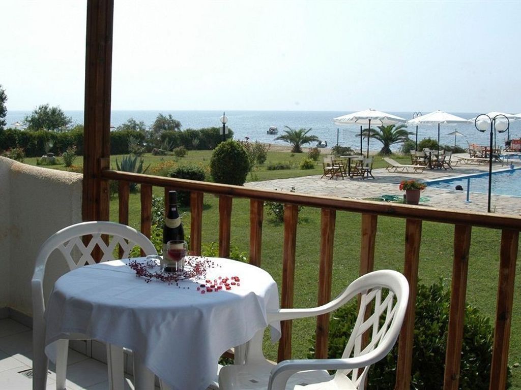 Alkinoos Beach Hotel