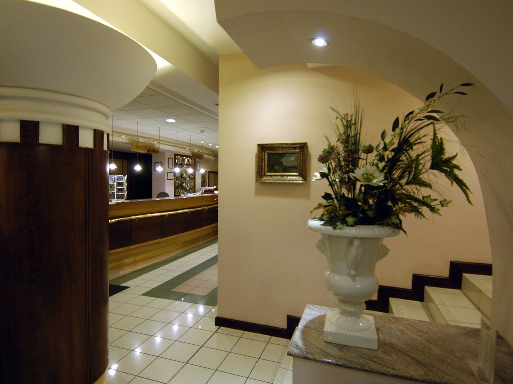 Corvin Hotel Budapest Sissi wing ***