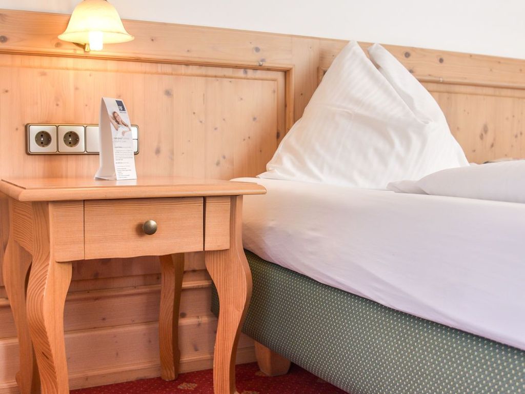 Hotel Gasthof Süßer Grund Yolandy Toth