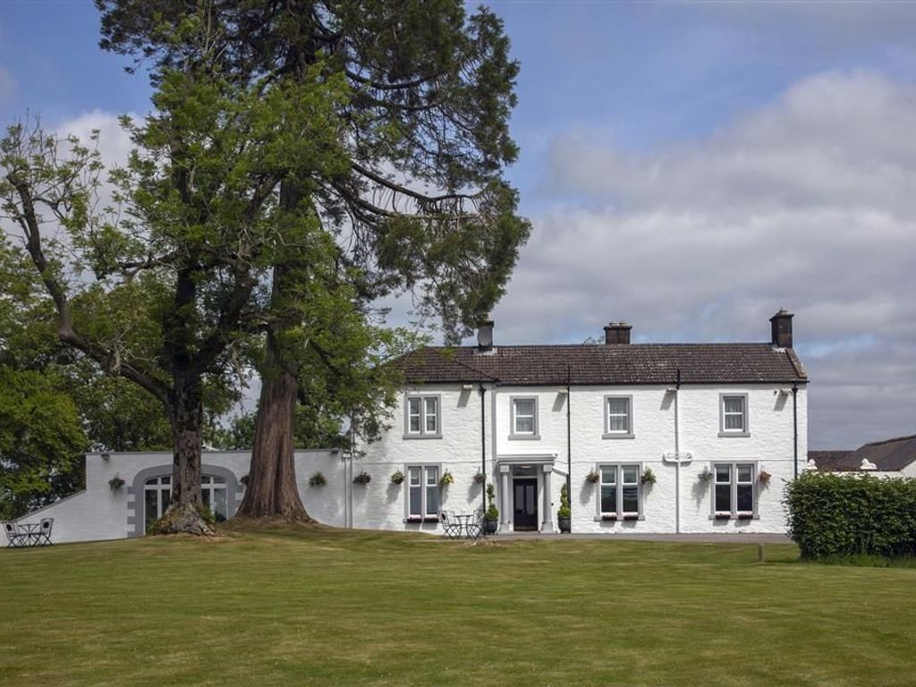 Dryfesdale Hotel BW Signature Collection
